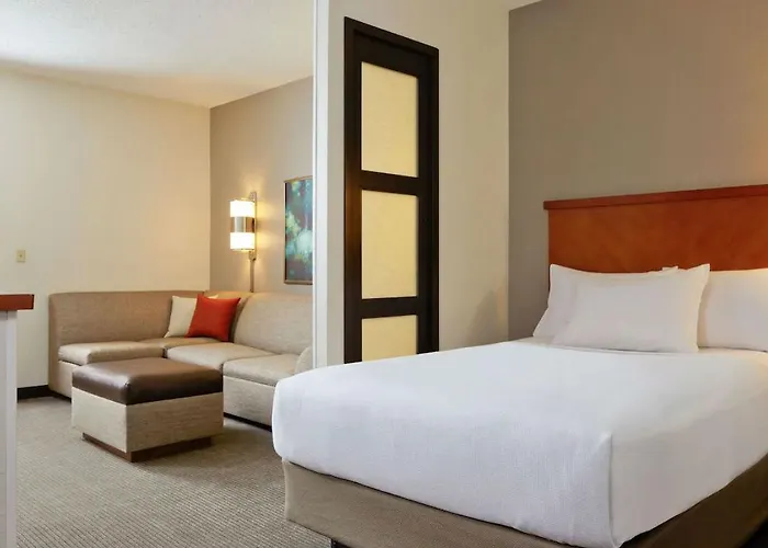 Hyatt Place Phoenix Airport