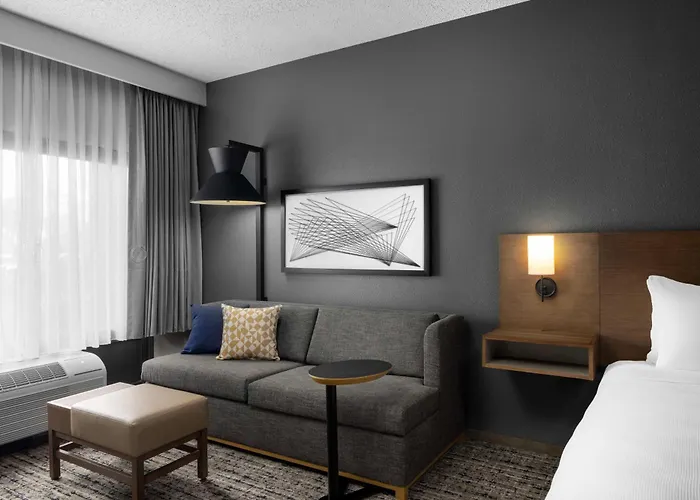 Hyatt Place Phoenix Airport