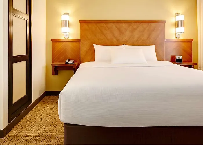 Hyatt Place Phoenix Airport 3* Tempe